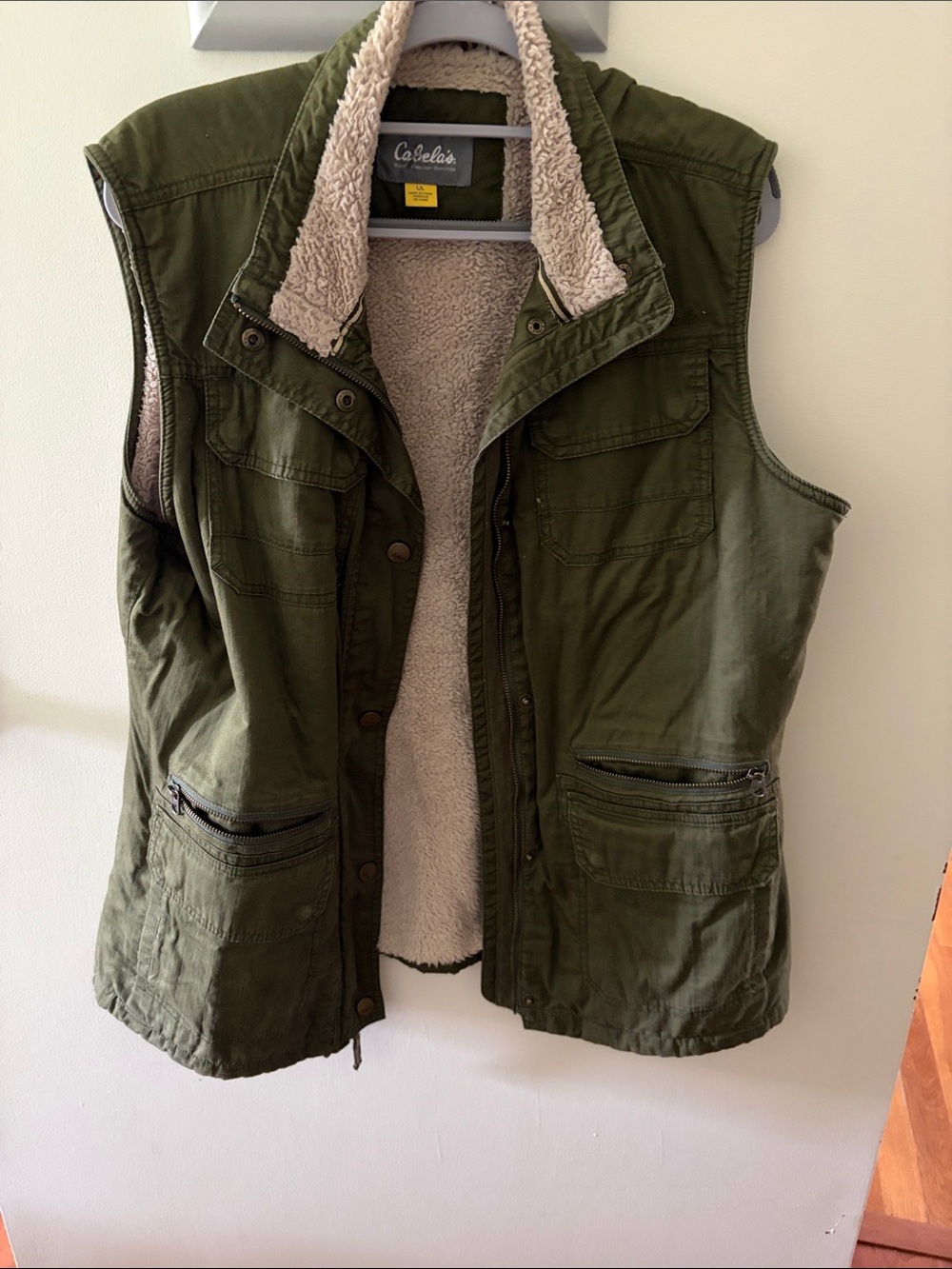 Cabela's Olive Green Sherpa-Lined Utility Vest (Large)